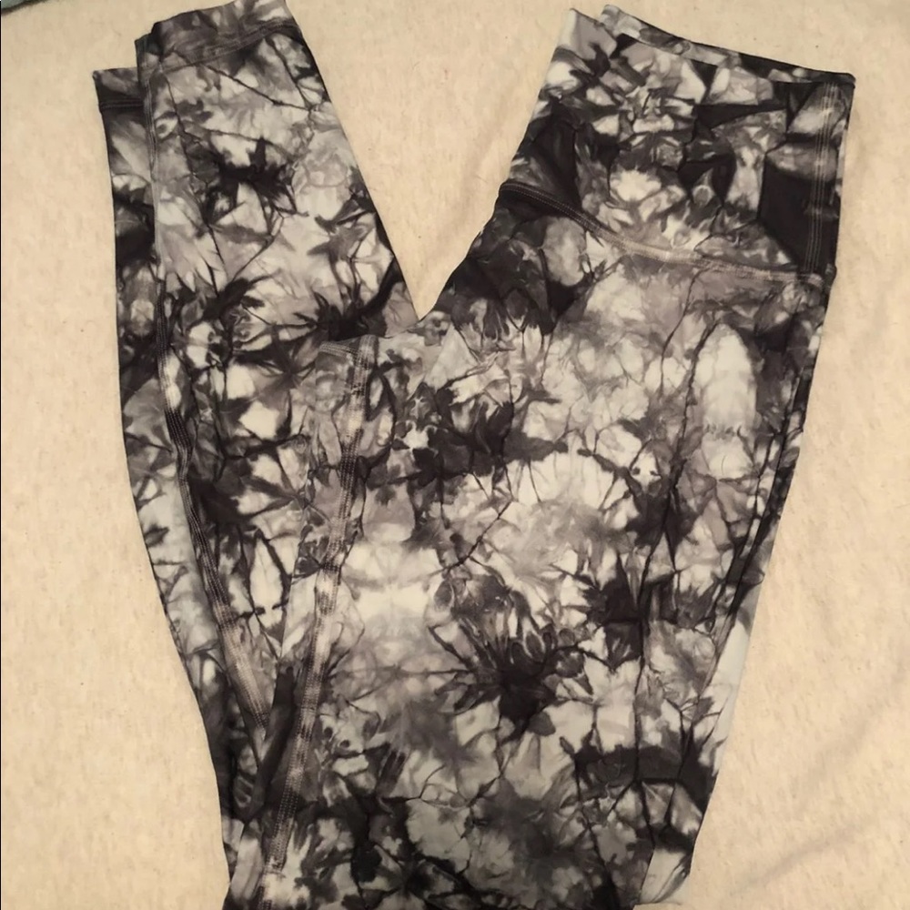 lululemon wunder under leggings shibori